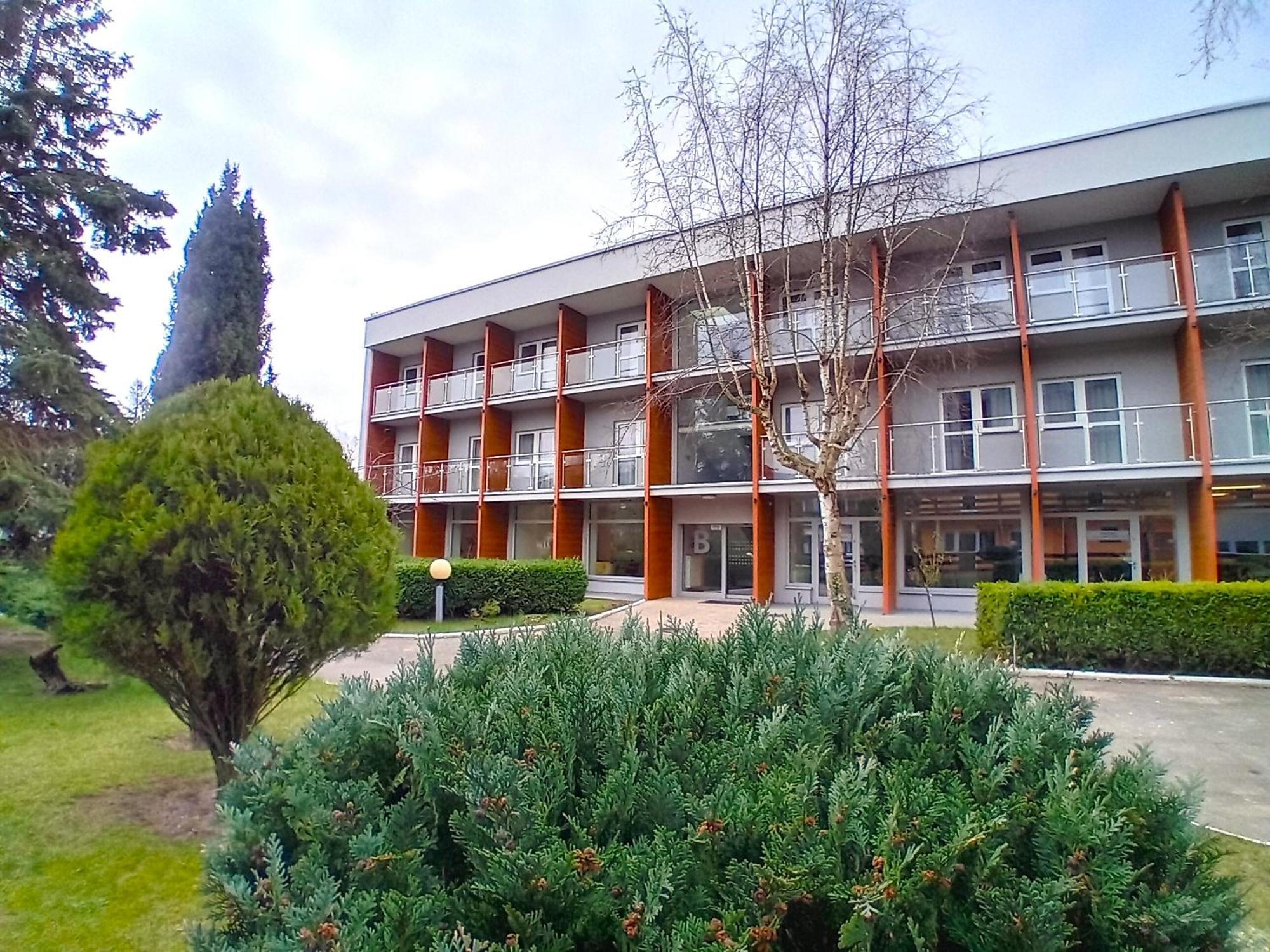 Osrodek Wypoczynkowo-Leczniczy Opole W Dzwirzynie Hotel Dzwirzyno Exterior photo