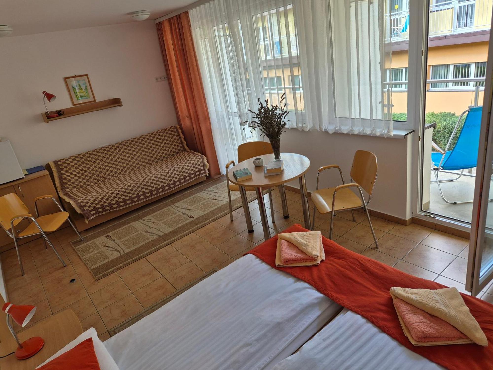 Osrodek Wypoczynkowo-Leczniczy Opole W Dzwirzynie Hotel Dzwirzyno Room photo